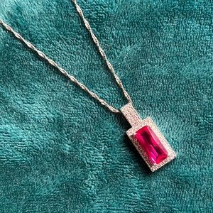 Silver chain with pink stone pendant